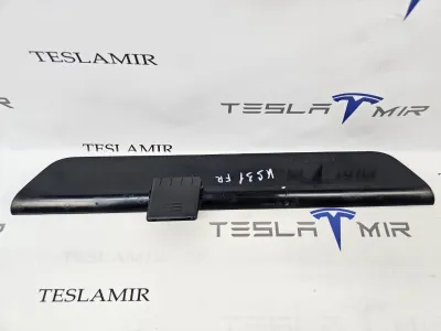 Накладка на порог правая Tesla Model 3 2024 — фото 2
