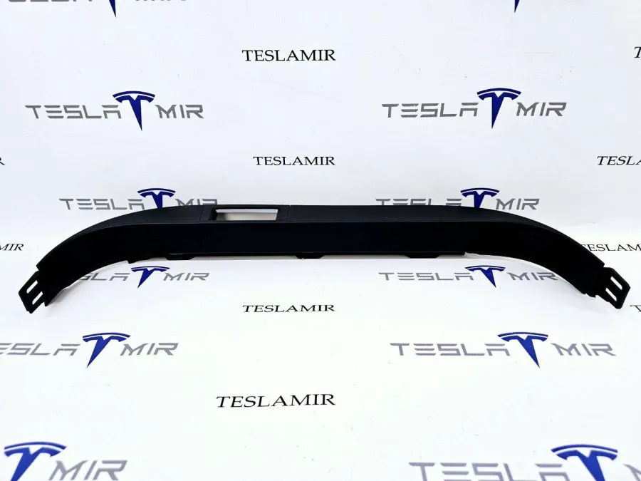 Накладка внутренняя на порог задняя правая Tesla Model X 2018 — фото 1