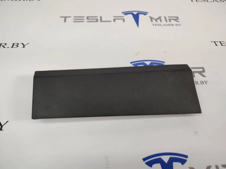 Пластик салона Tesla Model 3 2022 — фото 1