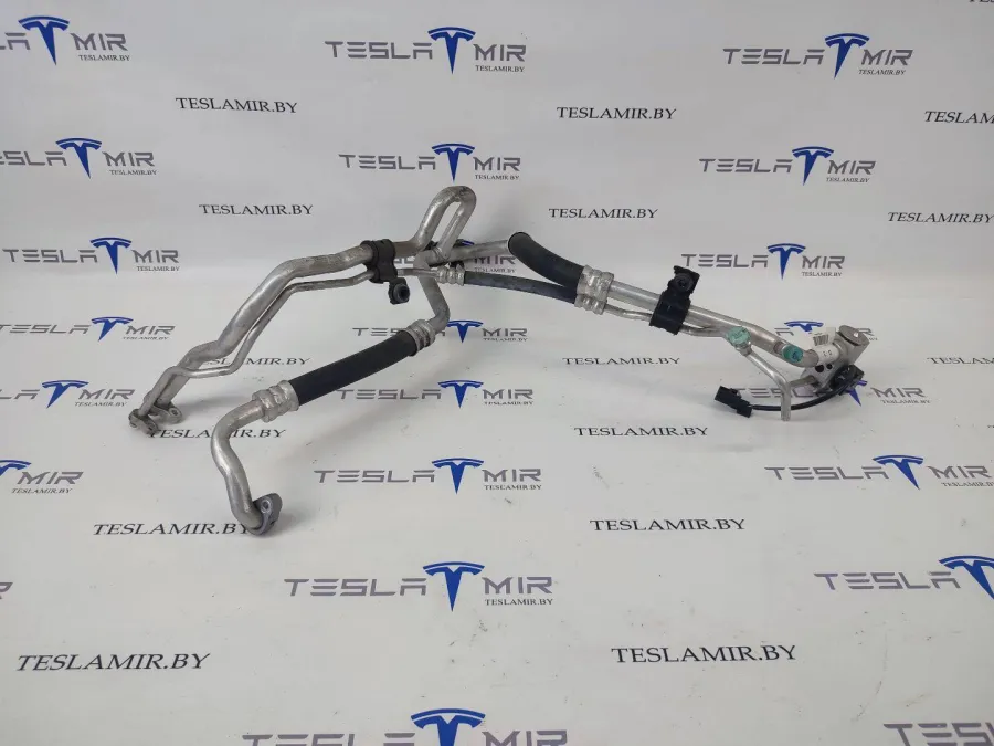 Трубопровод системы кондиционирования (трубки радиатора) Tesla Model S 2017 — фото 1