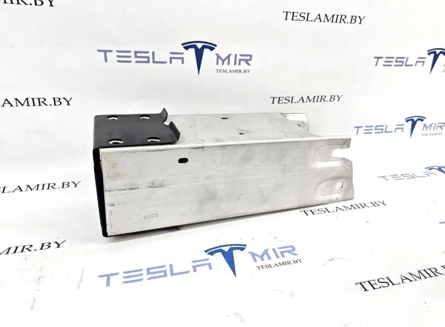 Удлинитель лонжерона (клык) левый Tesla Model 3 2020 — фото 1