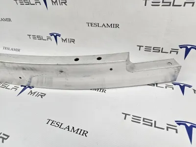 Усилитель переднего бампера верхний Tesla Model Y 2025 — фото 3