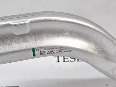 Рычаг передний продольный нижний (банан) левый Tesla Model 3 2022 — фото 2
