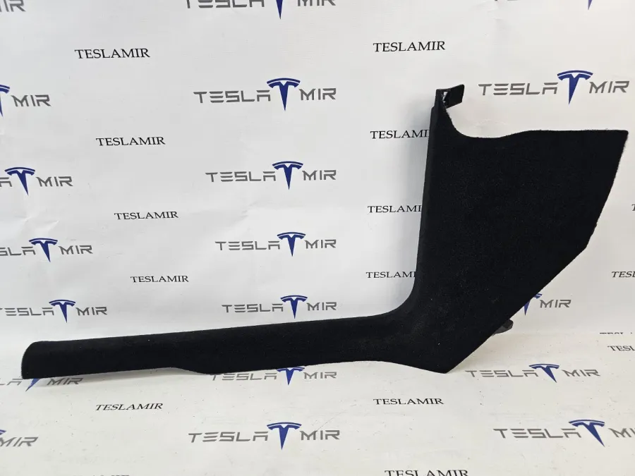 Накладка декоративная стойки А внутренняя левая нижняя Tesla Model Y 2025 — фото 1