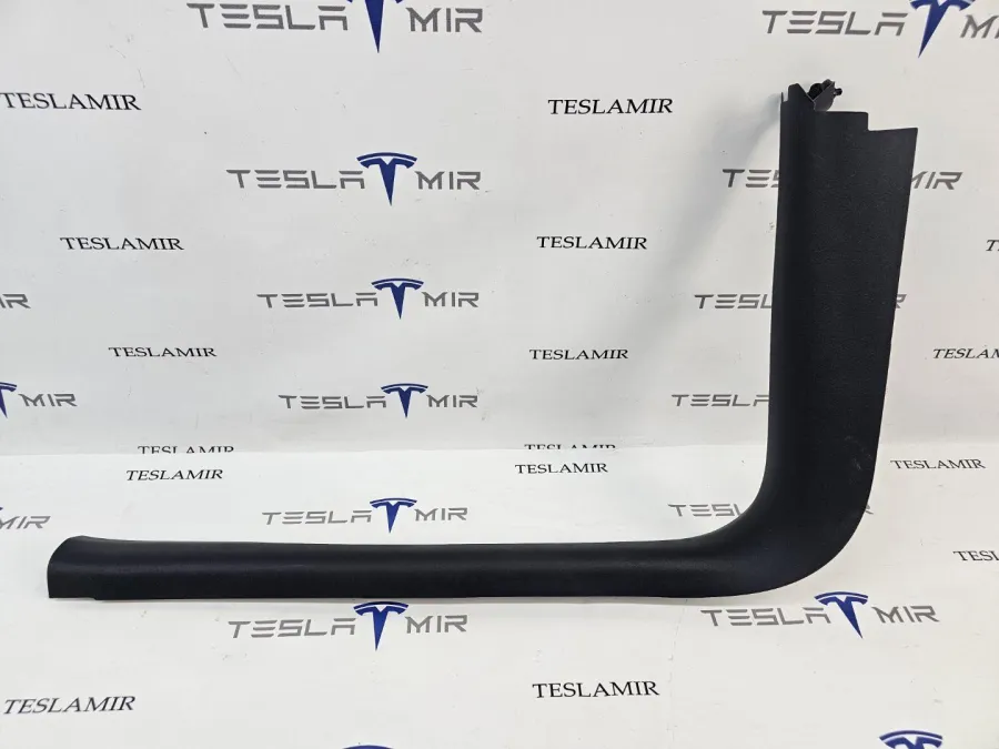 Накладка декоративная стойки А внутренняя левая нижняя Tesla Model Y 2024 — фото 1