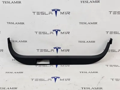 Накладка стойки B внутренняя левая нижняя Tesla Model X 2018