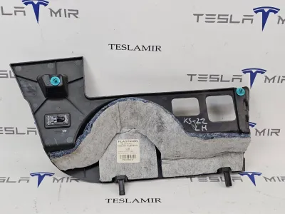 Пластик салона Tesla Model X 2018 — фото 3