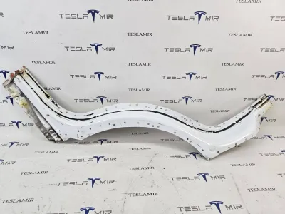 Часть кузова (вырезанный элемент) Tesla Model X 2018
