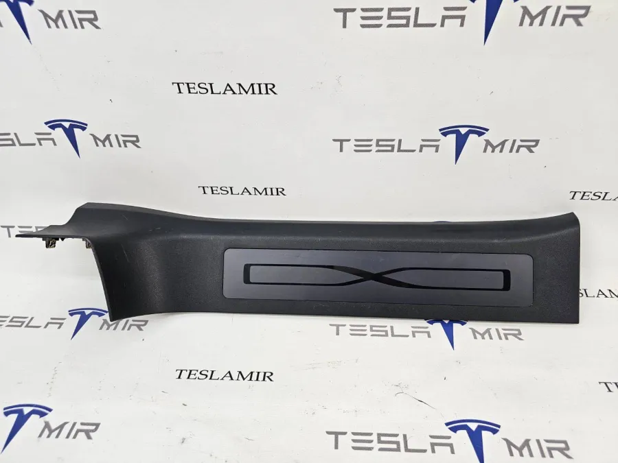 Накладка стойки B внутренняя левая нижняя Tesla Model X 2018 — фото 1