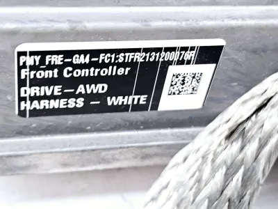 Блок управления BCM (бортовой сети) (Body Control Module) Боди Tesla Model Y 2021 — фото 3